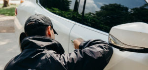 Как попасть в свой автомобиль без ключей? 1