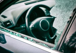 Как попасть в свой автомобиль без ключей? 3